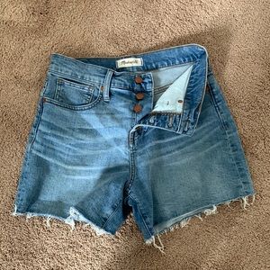 Madewell high rise button up shorts